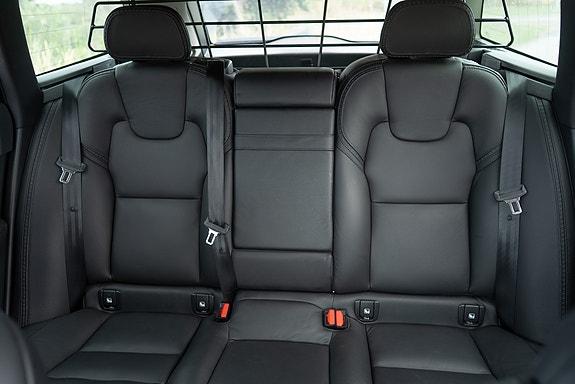 Volvo V90 Cross Country 7 of 18