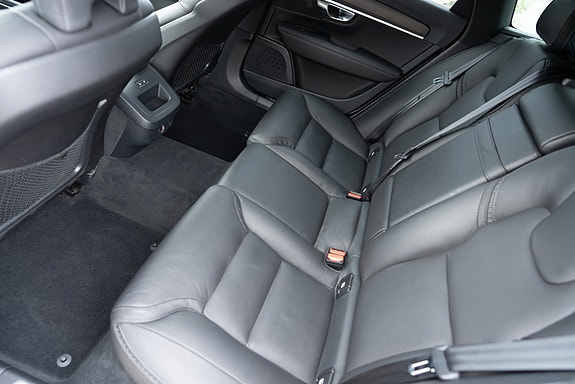 Volvo V90 Cross Country 5 of 18