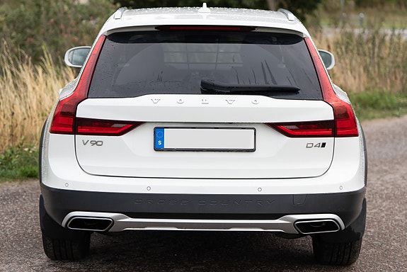 Volvo V90 Cross Country 3 of 18