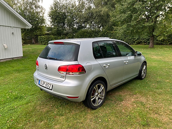 Volkswagen Golf VI 2 of 6