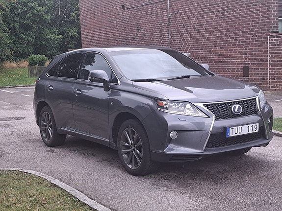 Lexus RX450h 2 of 21