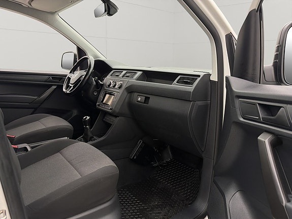 Volkswagen Caddy Maxi 24 of 28