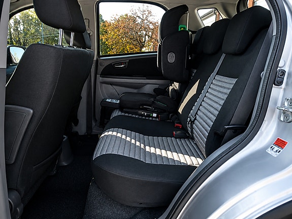 Suzuki SX4 9 of 11