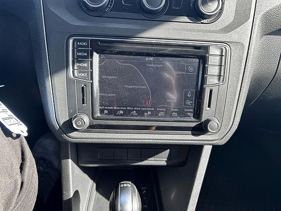 Volkswagen Caddy Maxi 16 of 18