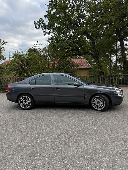 Volvo S60 4 of 18