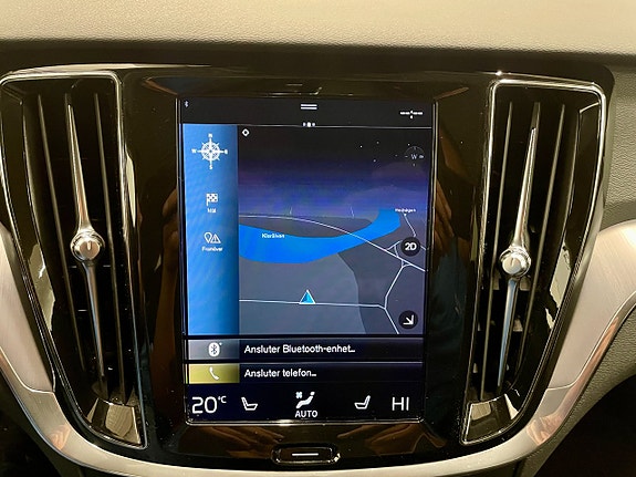 Volvo V60 Cross Country 12 of 25