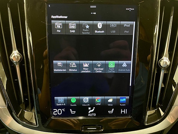 Volvo V60 Cross Country 16 of 25