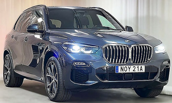 BMW X5 2 of 9