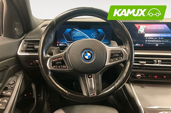 BMW 330e 13 of 25