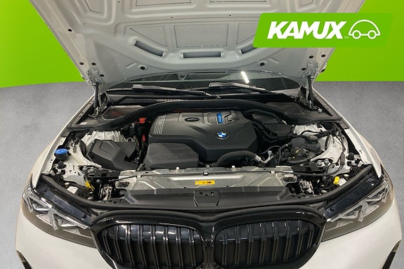 BMW 330e 17 of 25