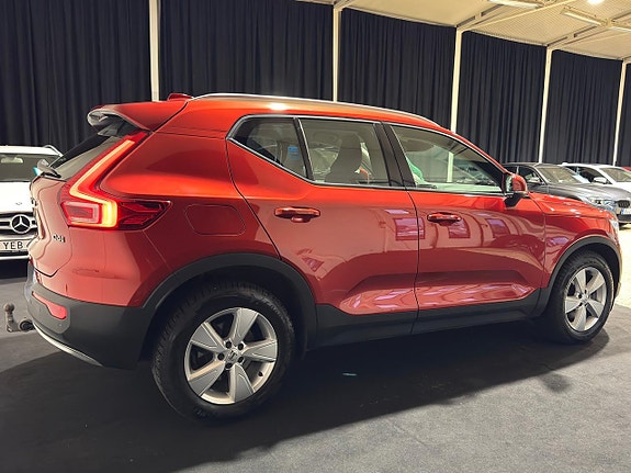 Volvo XC40 3 of 20