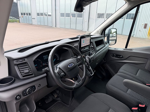 Ford Transit 8 of 12