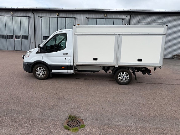 Ford Transit 3 of 12