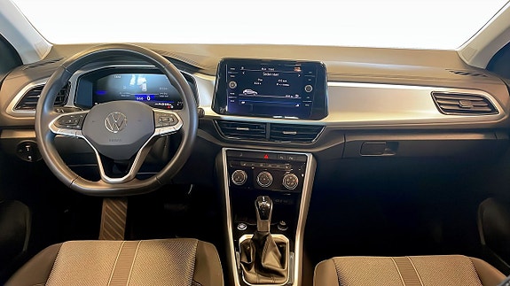 Volkswagen T-Roc 19 of 26