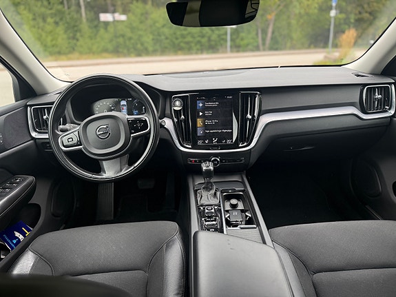 Volvo V60 7 of 9