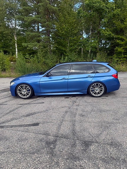 BMW 330d 3 of 10