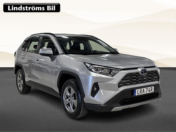 Toyota RAV4 3 of 20