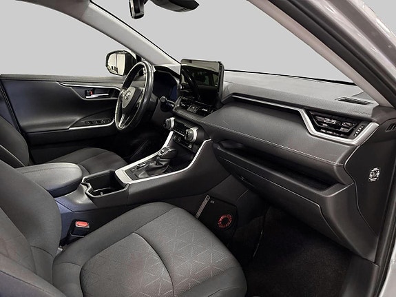 Toyota RAV4 10 of 20