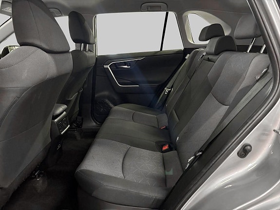 Toyota RAV4 11 of 20