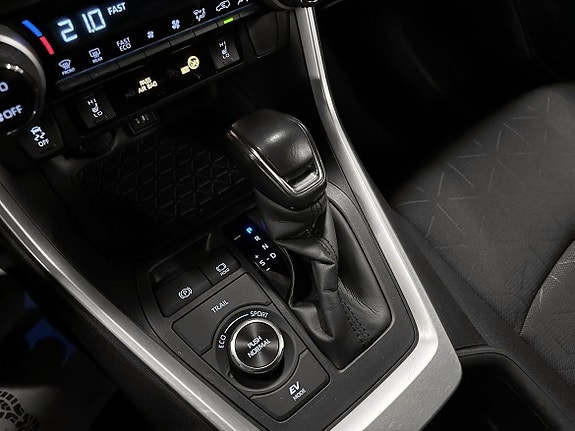 Toyota RAV4 18 of 20