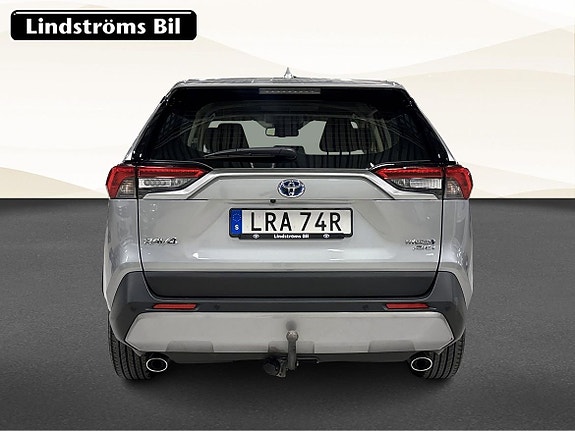 Toyota RAV4 8 of 20