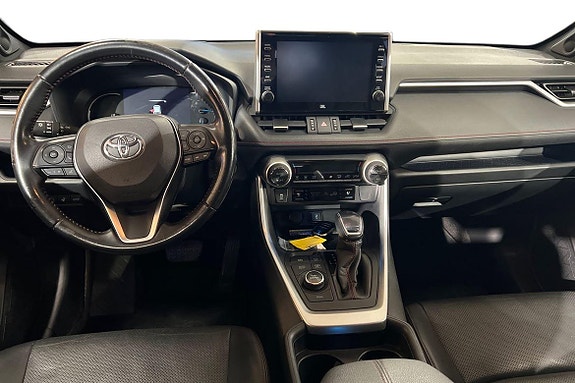 Toyota RAV4 11 of 23