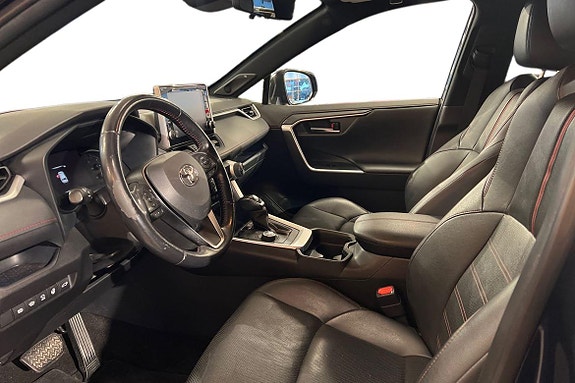 Toyota RAV4 15 of 23