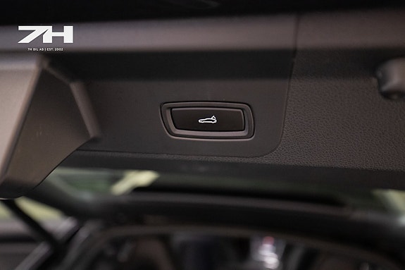 Porsche Panamera 4S 19 of 27