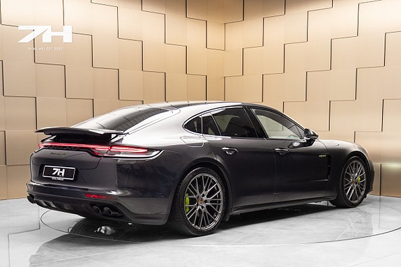 Porsche Panamera 4S 4 of 27