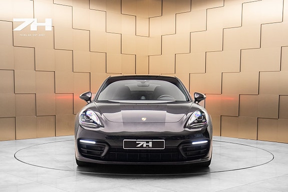 Porsche Panamera 4S 5 of 27