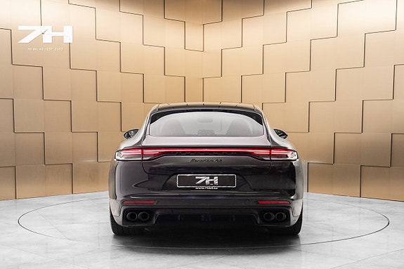 Porsche Panamera 4S 3 of 27