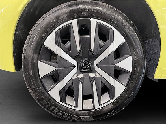 Peugeot 208 18 of 20