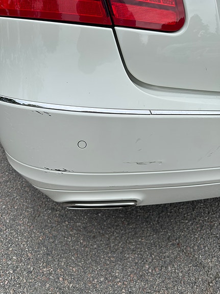 Mercedes-Benz E220 7 of 10