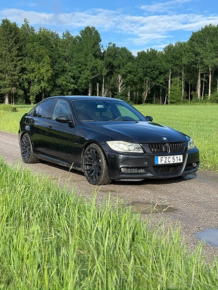 BMW 325i 4 of 8