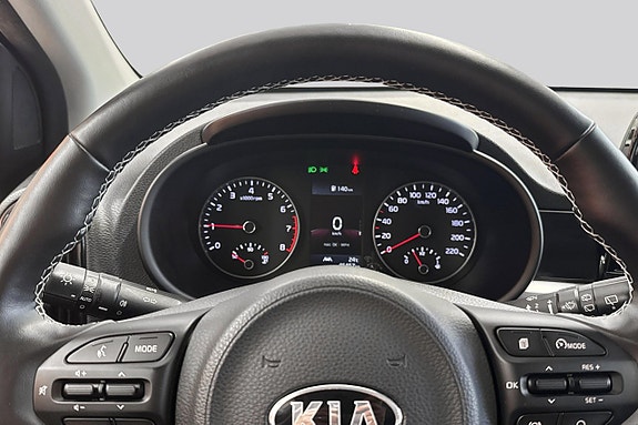 Kia Picanto 10 of 15