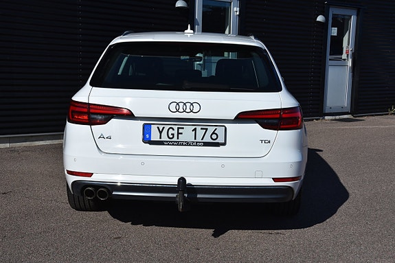 Audi A4 7 of 18