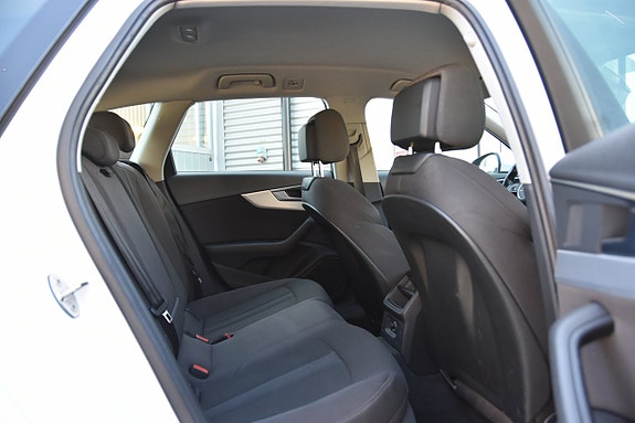 Audi A4 11 of 18