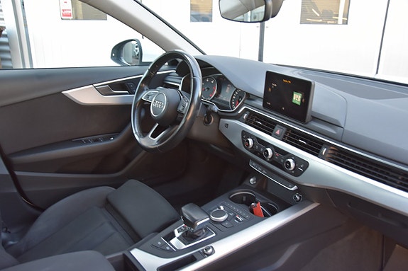 Audi A4 9 of 18