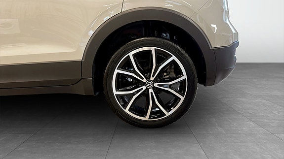 Volkswagen T-Cross 6 of 21