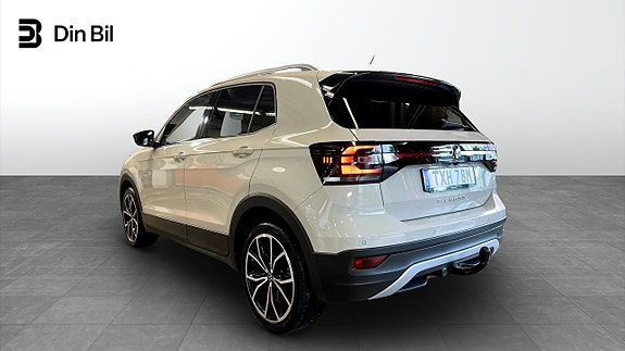 Volkswagen T-Cross 3 of 21