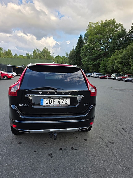 Volvo XC60 3 of 15