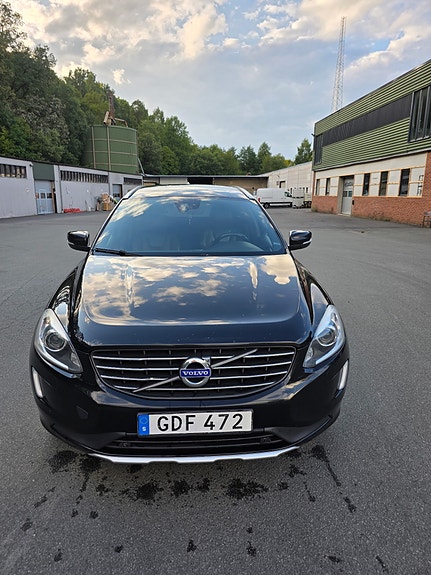 Volvo XC60 4 of 15