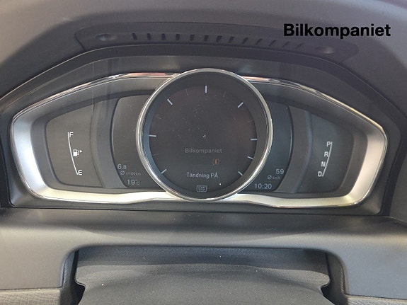 Volvo XC60 10 of 14