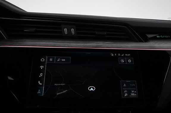Audi Q8 e-tron 18 of 26