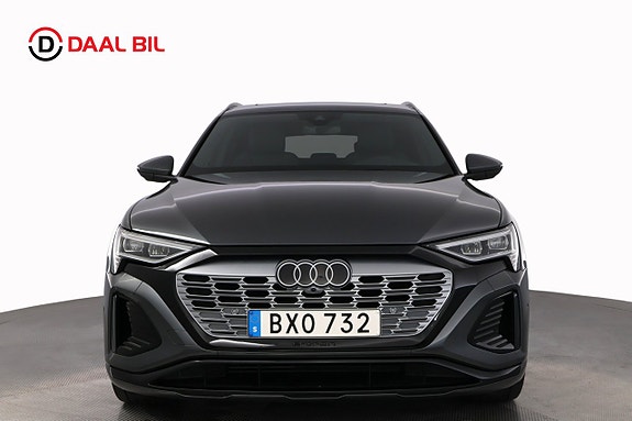 Audi Q8 e-tron 2 of 26