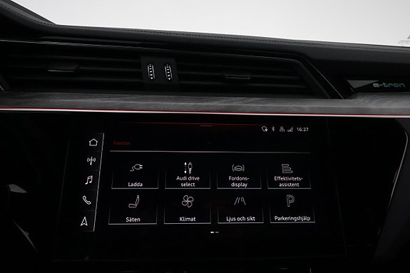 Audi Q8 e-tron 16 of 26
