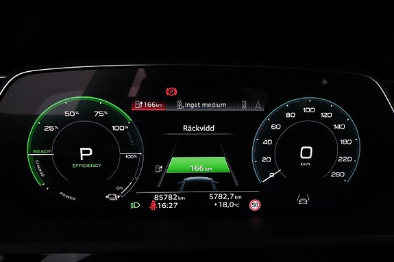 Audi Q8 e-tron 14 of 26