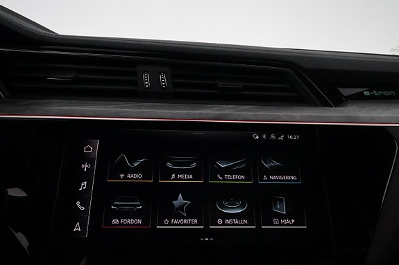 Audi Q8 e-tron 15 of 26