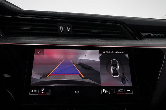 Audi Q8 e-tron 17 of 26