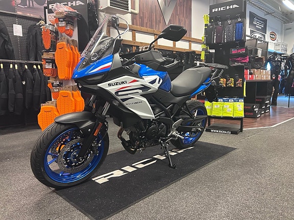 Suzuki SV-7GX 3 of 3